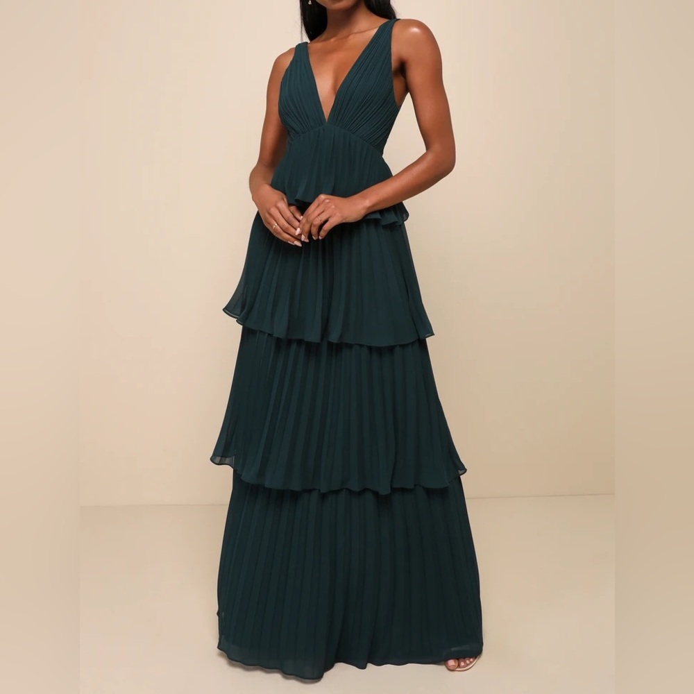 Emerald Pleated Backless Tiered Maxi Dress | Lulu’s | Large | Emerald Green